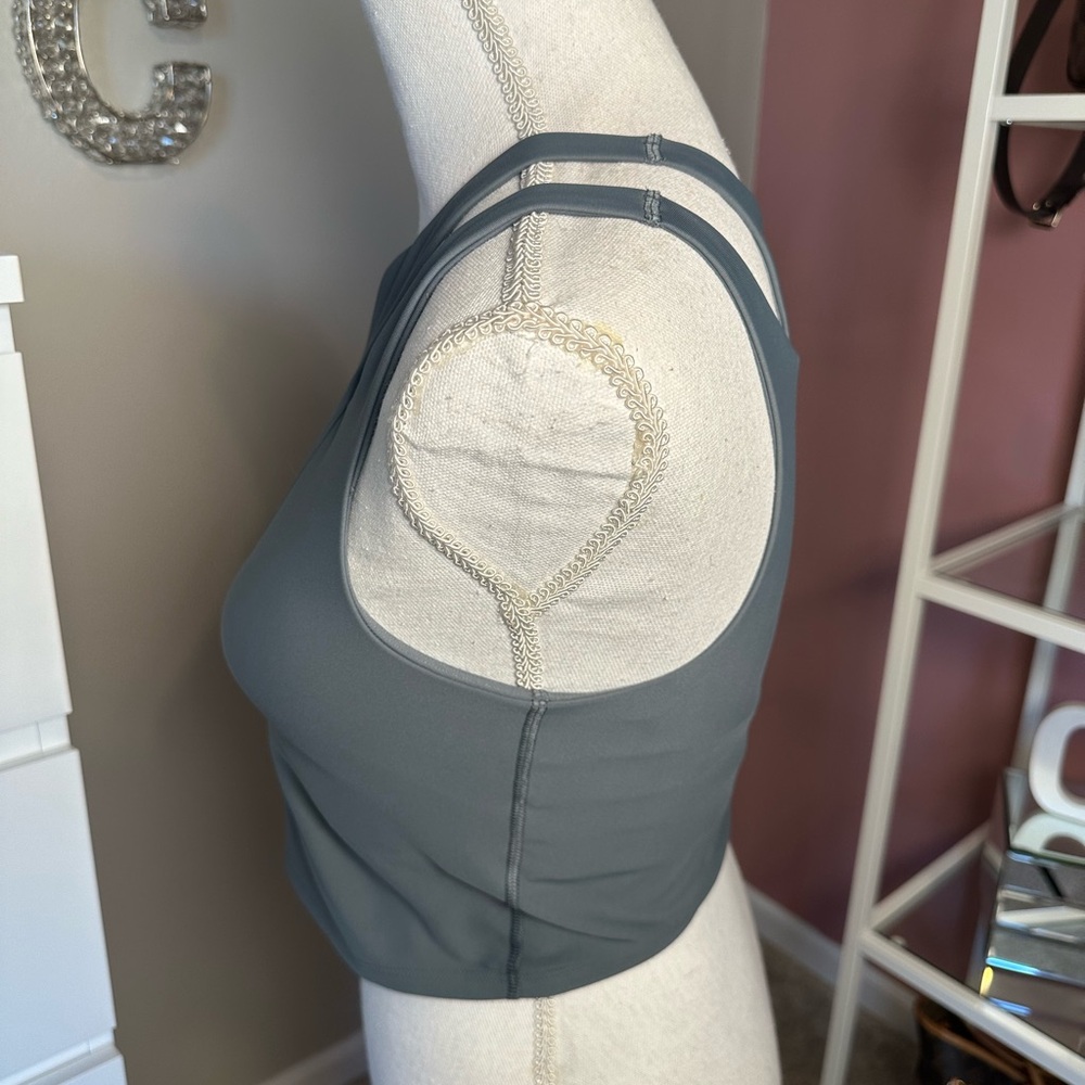 Old Navy Active Powersoft Crop Top - image 5